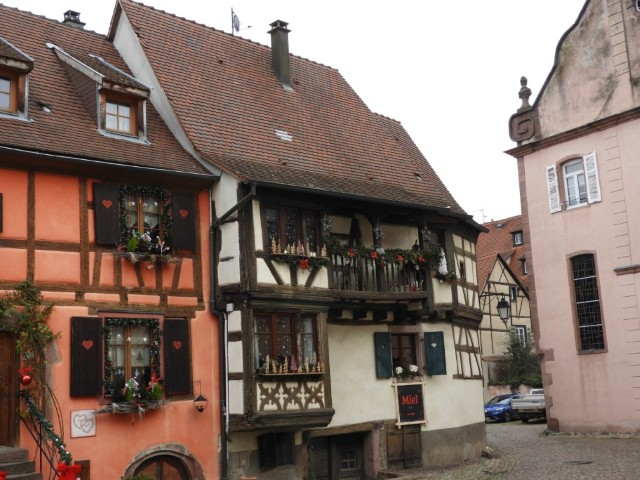 130-Petit