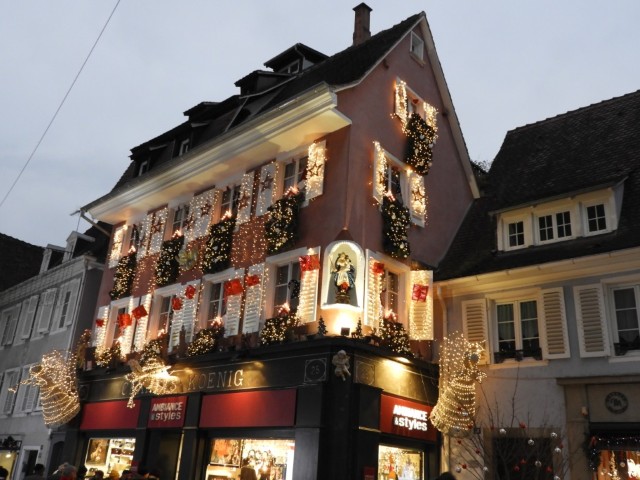 46-Petit