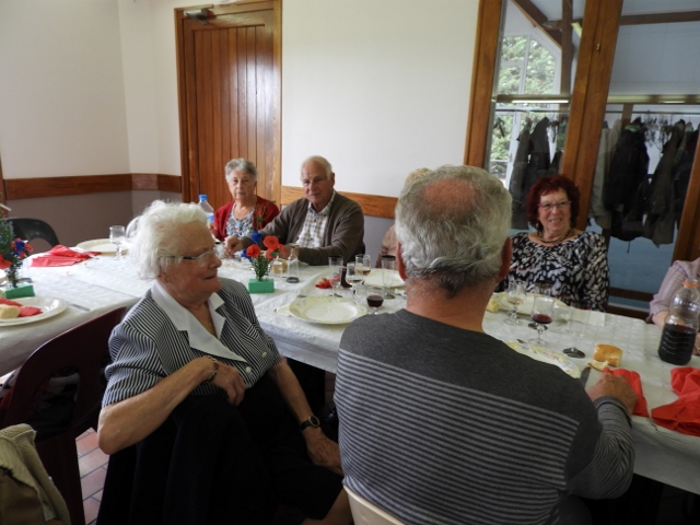 048 (640x480)